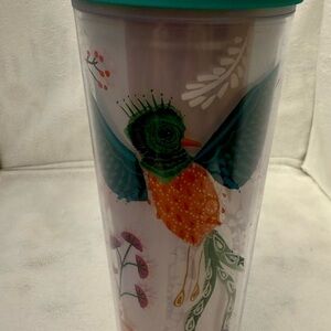 STARBUCKS Quetzal Bird Cold
Cup Tumbler 24oz Venti Blue Pink
Flowers Straw Lid
